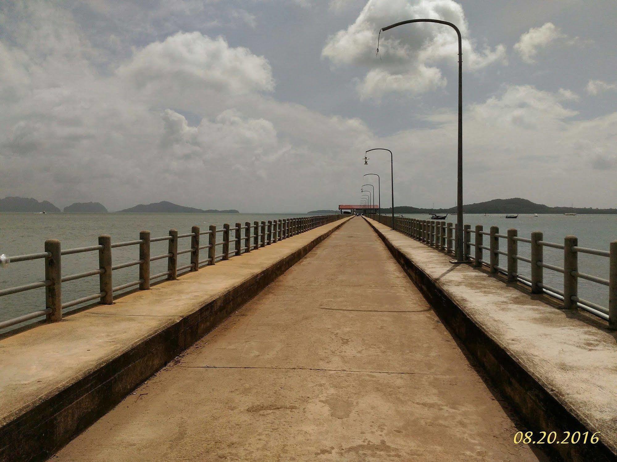 SER-EN-DIP-I-TY - SHA Extra Plus Ko Lanta Exterior foto