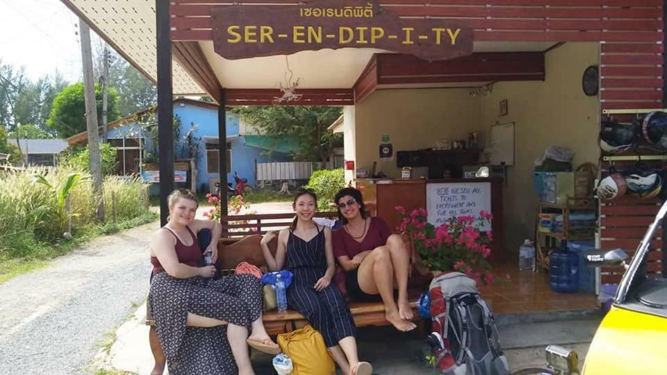 SER-EN-DIP-I-TY - SHA Extra Plus Ko Lanta Exterior foto